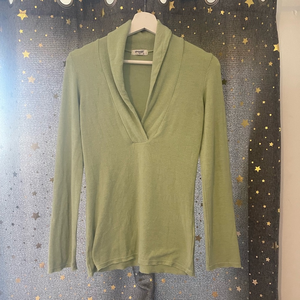OmGirl Pullover sweater / jumper